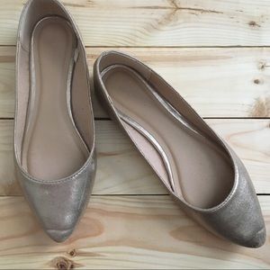 Old Navy gold ballet flats